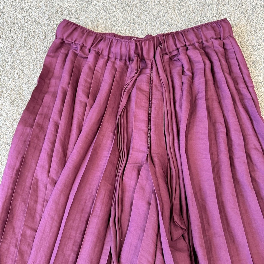 Feather Bone By Anthropologie Pleated Wide Leg Cropped Pants Plum Women’s XS - Picture 5 of 12
